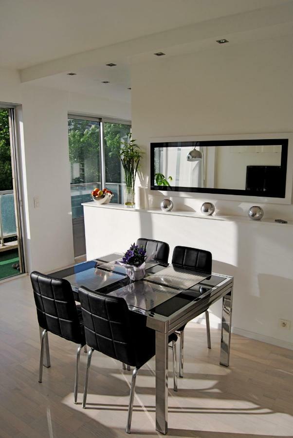 Modern Apartment In Uccle - Brussels Bagian luar foto